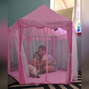 🆕️Pink Kids Play Tent with Star Lights